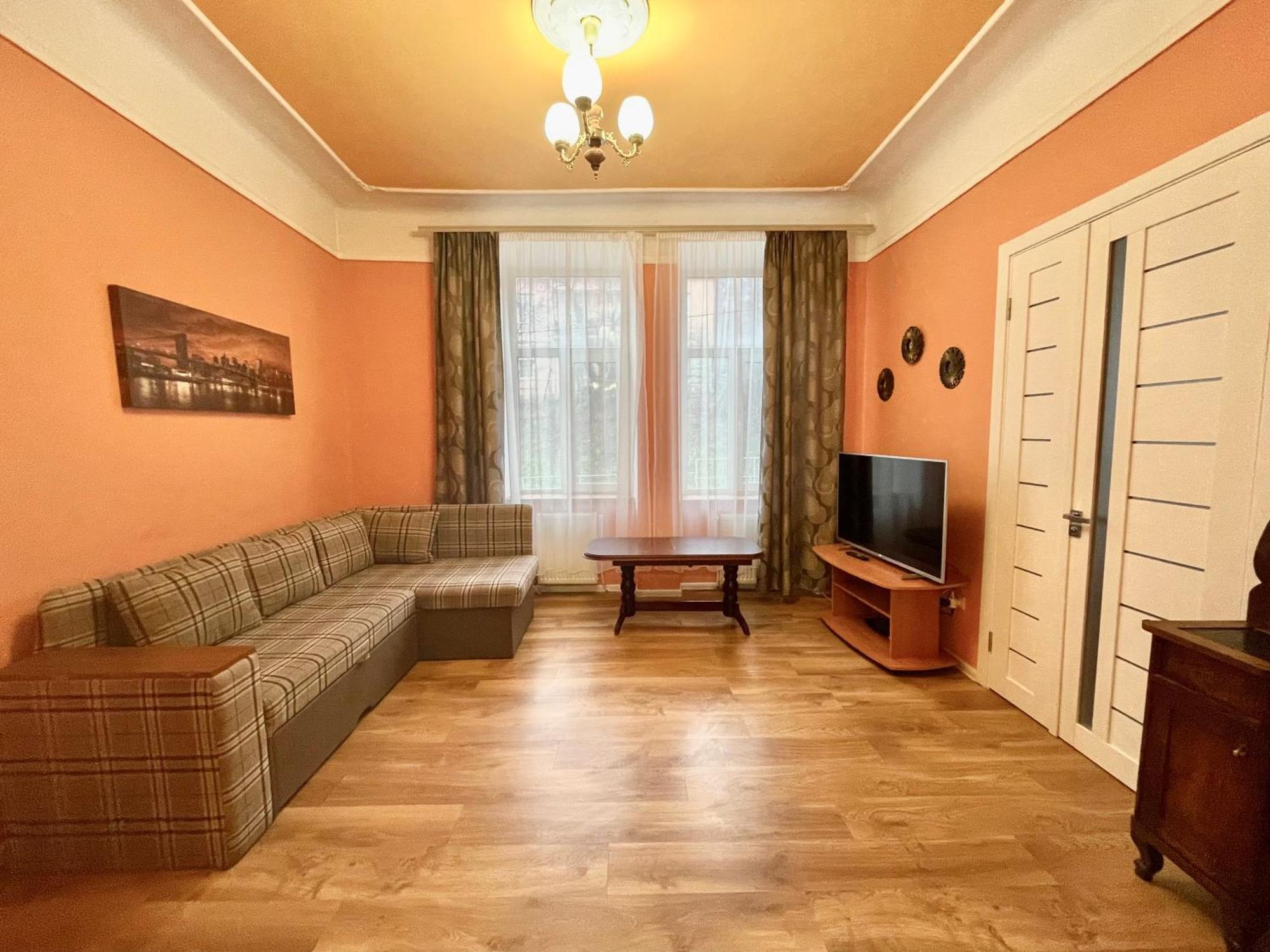 Двохкімнатні Апартаменти В Центри На Князя Лева 11 Leopoli Esterno foto